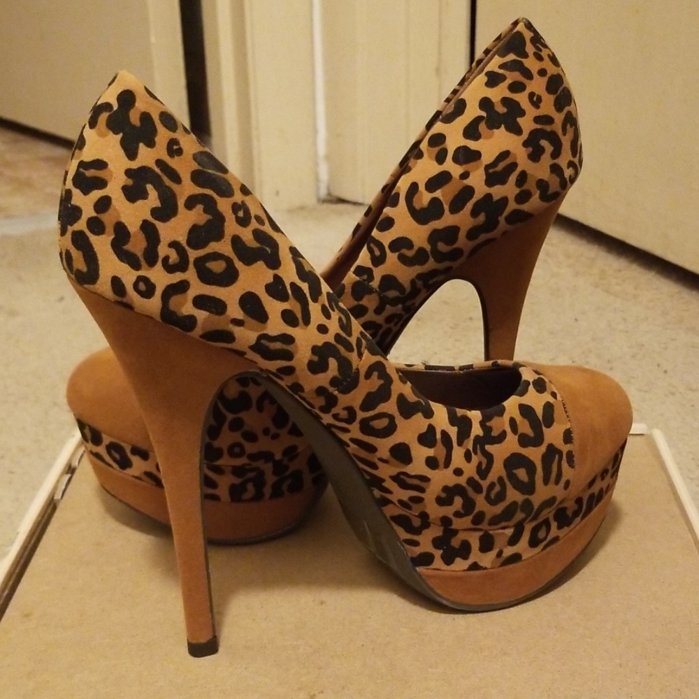 Ladies animal print heels